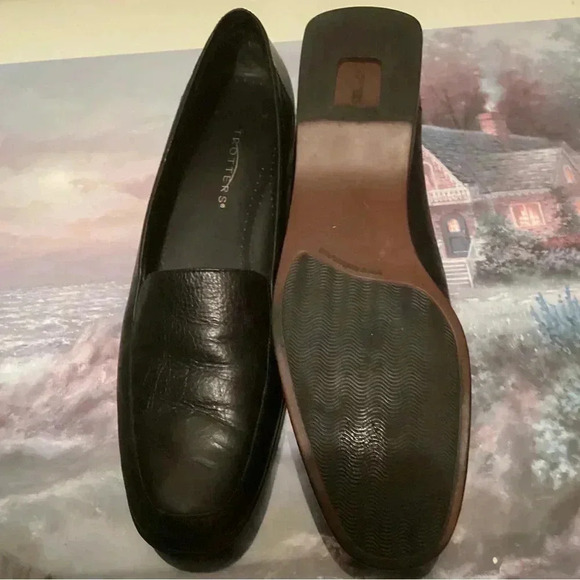 Trotters Shoes - Picture 3 of 5